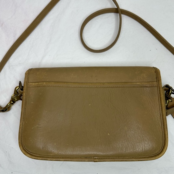 Vtg Coach Flap Pocket Purse Tan leather Crossbody Turn Lock Convert Clutch - Picture 12 of 14